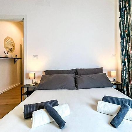 Апартаменти Luxury Stazione Centrale Elegante Loft Трієст Екстер'єр фото